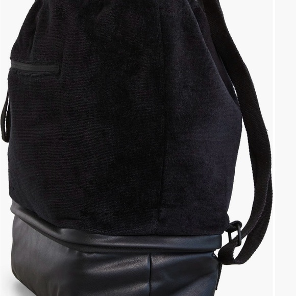 Béis
Terry
Backpack
Cooler - Picture 3 of 6